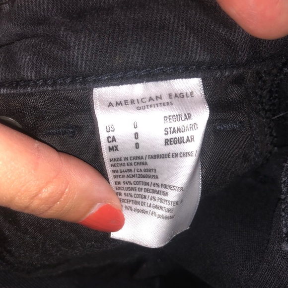 American Eagle Black Ripped Straight Mom Jeans - Picture 5 of 6